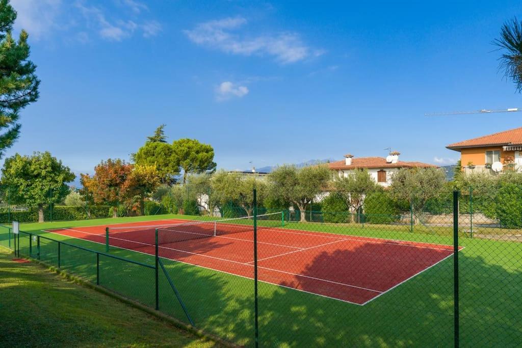 Tennis / Pool / Barbecue Μπαρντολίνο Εξωτερικό φωτογραφία